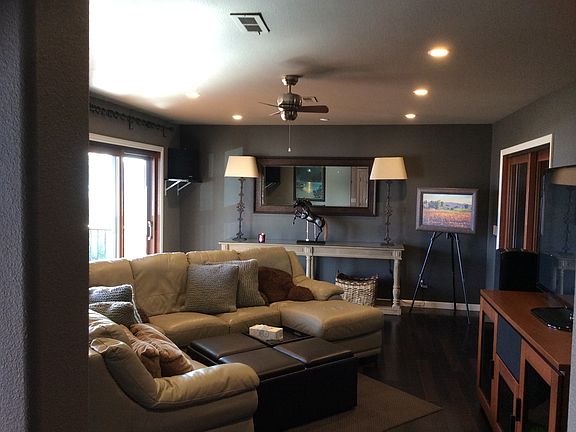 Second view of lounge