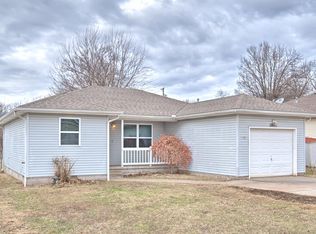 610 Valley View St, Carl Junction, MO 64834