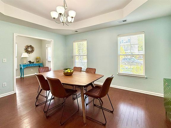 5th image of 1514 Thoroughbred Blvd