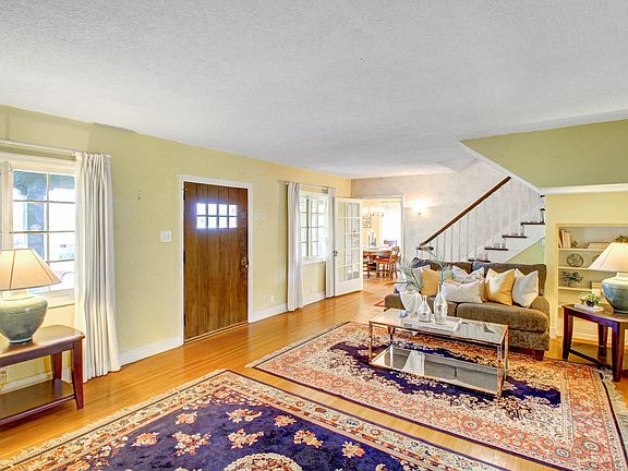 5th image of 1395 N Allen Ave