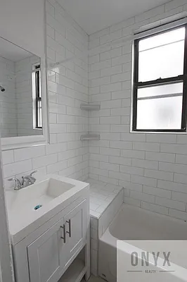 Rented by Onyx | media 16