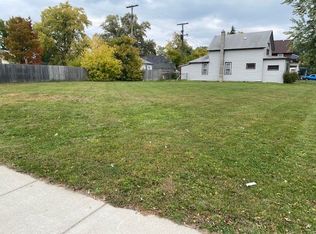 1227 Lapeer Ave, Port Huron, MI