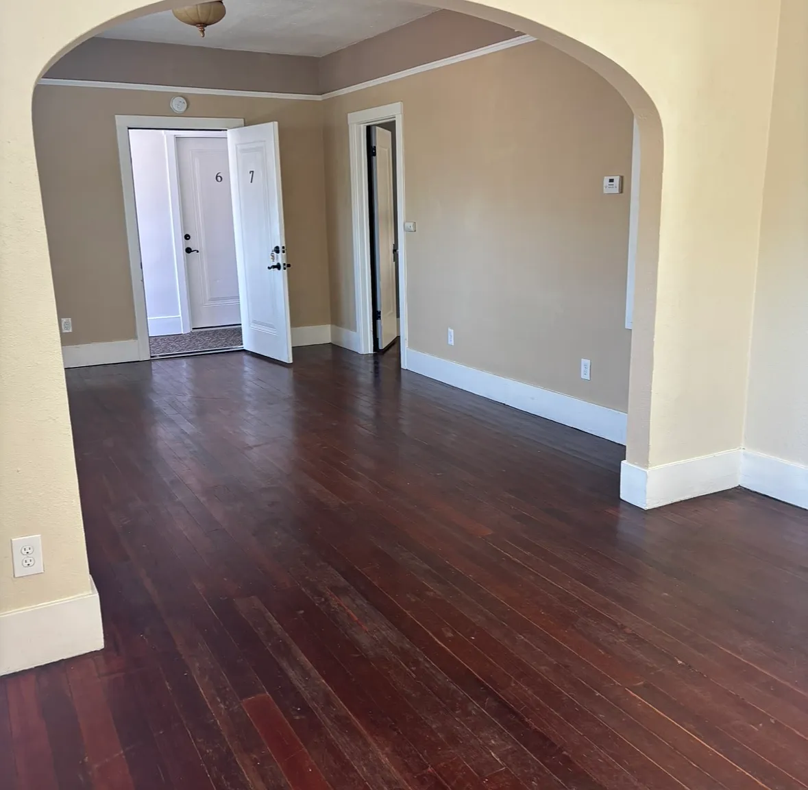 1 bed, 800 sqft, $1,500 — Photo 2