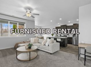 1841 S Hills Ave, Meridian, ID 83642