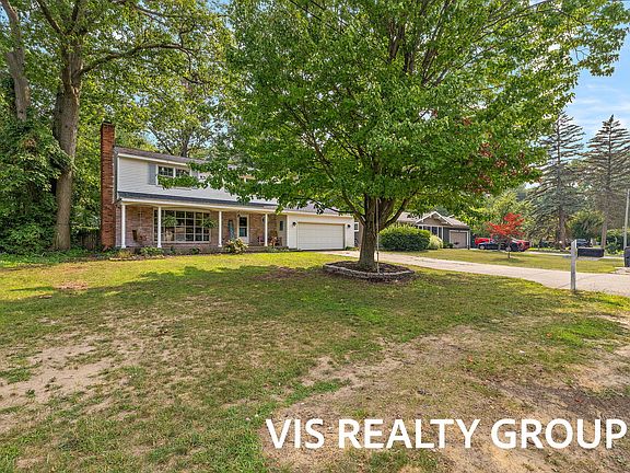 2nd image of 1689 Bonneville Dr