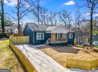 1107 Oak Knoll Ter SE, Atlanta, GA