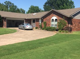 725 Magnolia Ct, Broken Arrow, OK 74011