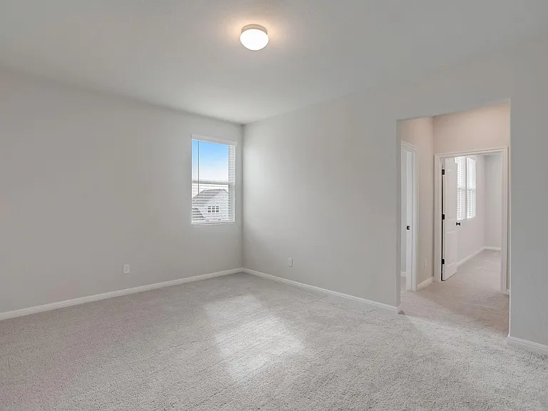 125 Clemens Dr — Photo 16