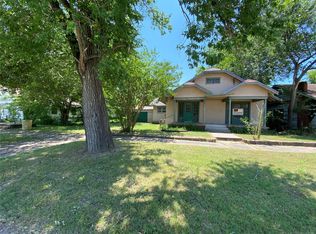 312 S Oak St, Holdenville, OK 74848