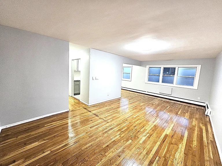 727 Scotland Rd #1 — Photo 3