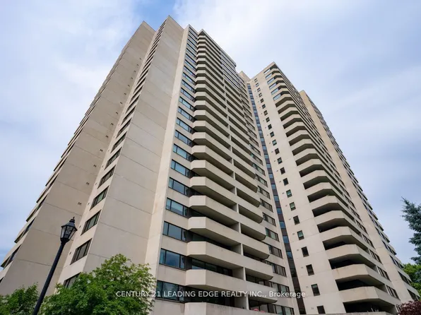 75 Wynford Heights Cres #2403, Toronto, ON M3C 3H9