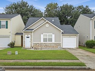 935 Lakeside Cir, Covington, GA 30016