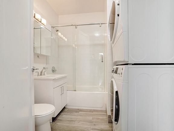 5th image of 166 W 72nd St APT 9B
