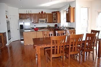 5th image of 8578 Newbury Ct N #95