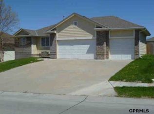 7721 S 167th St, Omaha, NE 68136