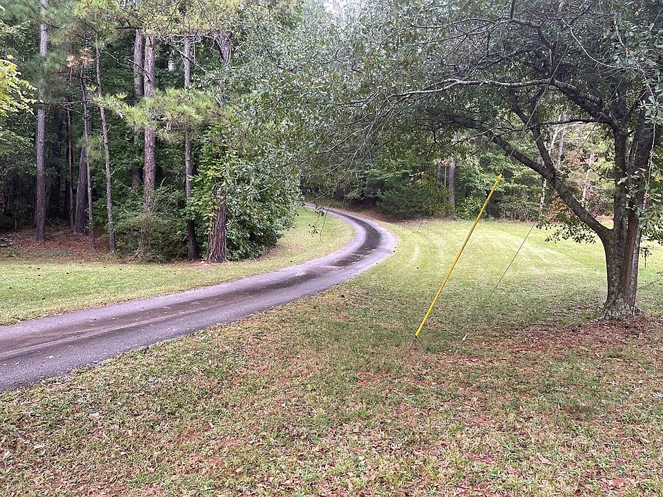 2nd image of 4370 Cole Rd