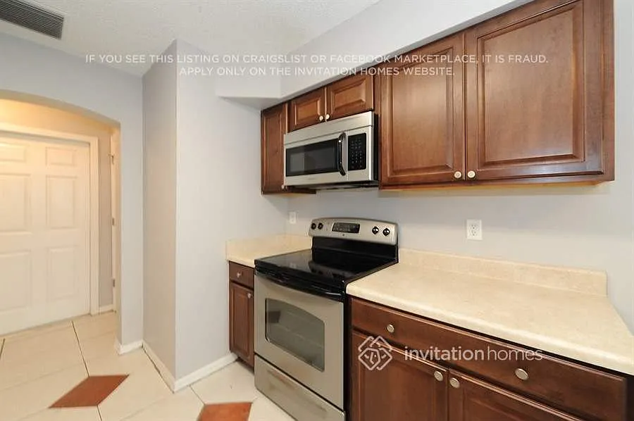 10808 Wrigley Ct Riverview, FL 33579 — Photo 4
