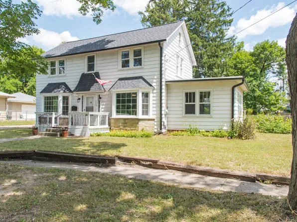 1112 Washburn Ave, Kalamazoo, MI 49048