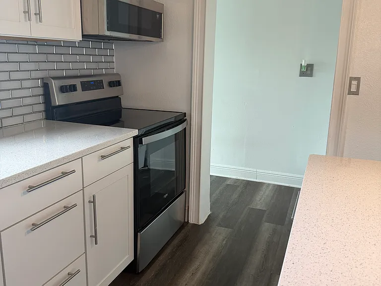 4870 Seminole Ave — Photo 28
