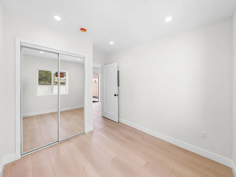 1029 N Glendale Ave #A — Photo 9