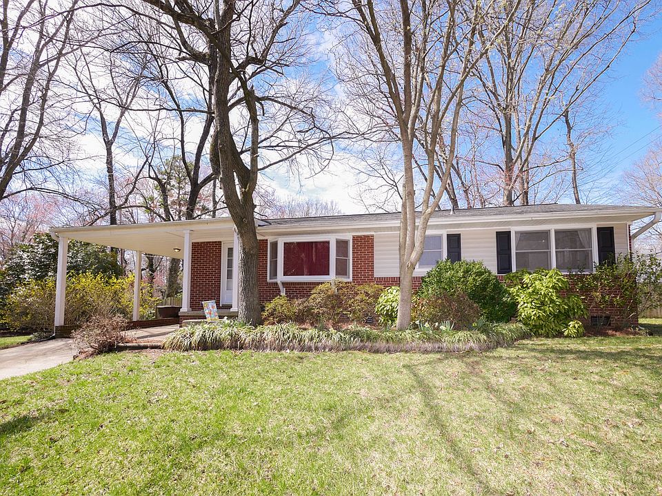 1st image of 3005 Shamrock Dr