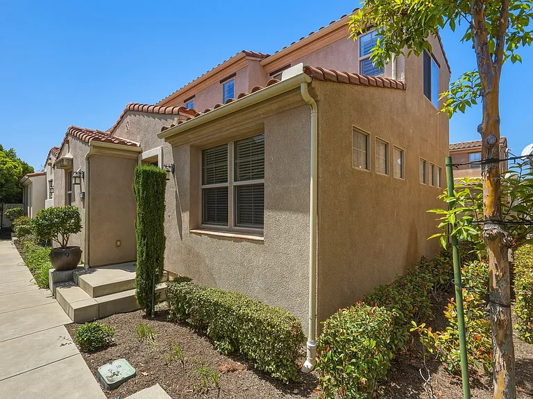 20244 Pienza Ln — Photo 34