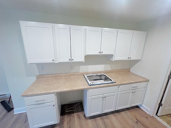 4th image of 110 Southwoods Ct #4