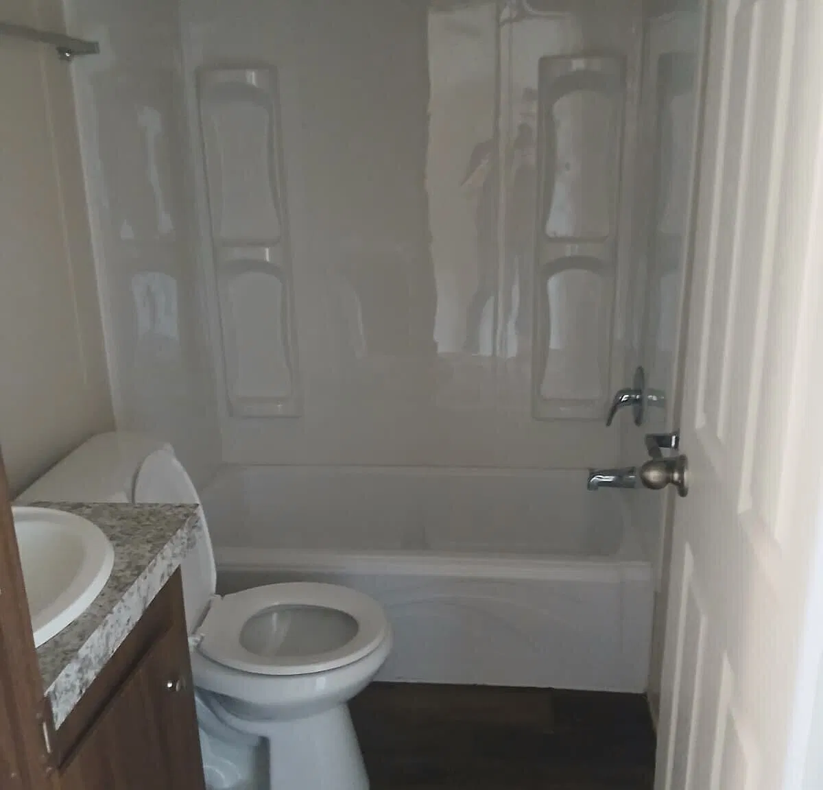 3BR Home in Paradise Hills Estates in Maiden — Photo 3