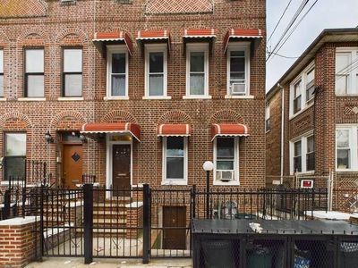 892 Saratoga Avenue, Brooklyn, NY, 11212