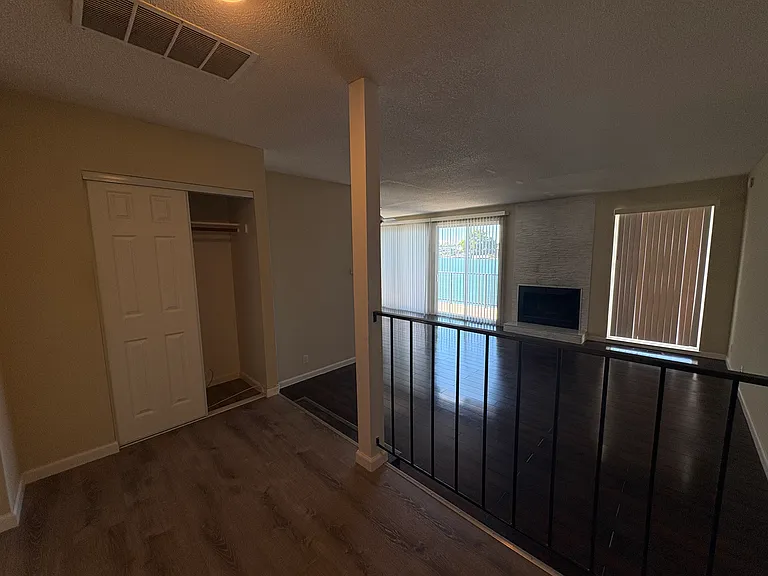 736 Fathom Dr — Photo 4