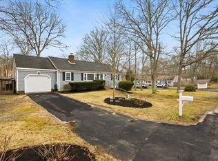 27 Goldenrod Ln, Yarmouth Port, MA 02675