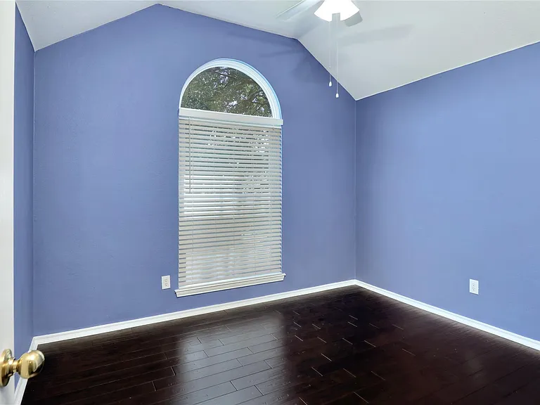 9816 Max Ln — Photo 9