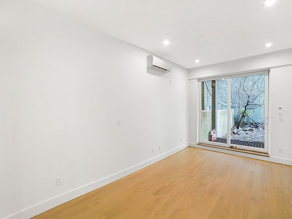 3rd image of 73 Columbia St #1R