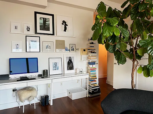 Rented by Compass | media 23