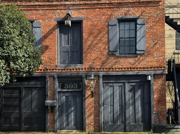 303 N Commerce St, Natchez, MS 39120