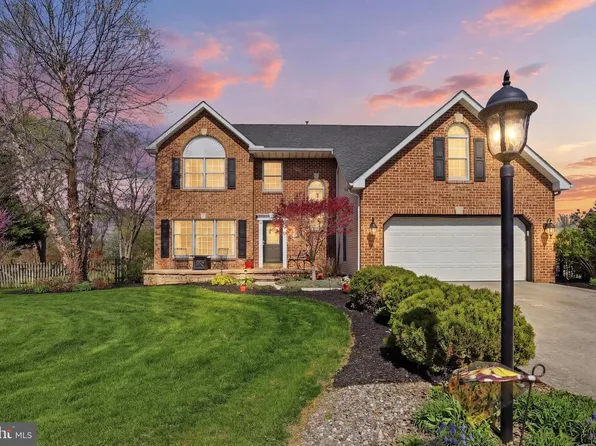 117 Wheaton Dr, Littlestown, PA 17340