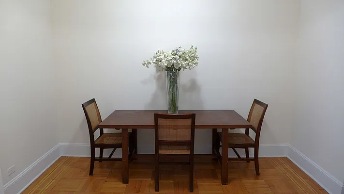 Rented by Metropolitan Equities | media 19