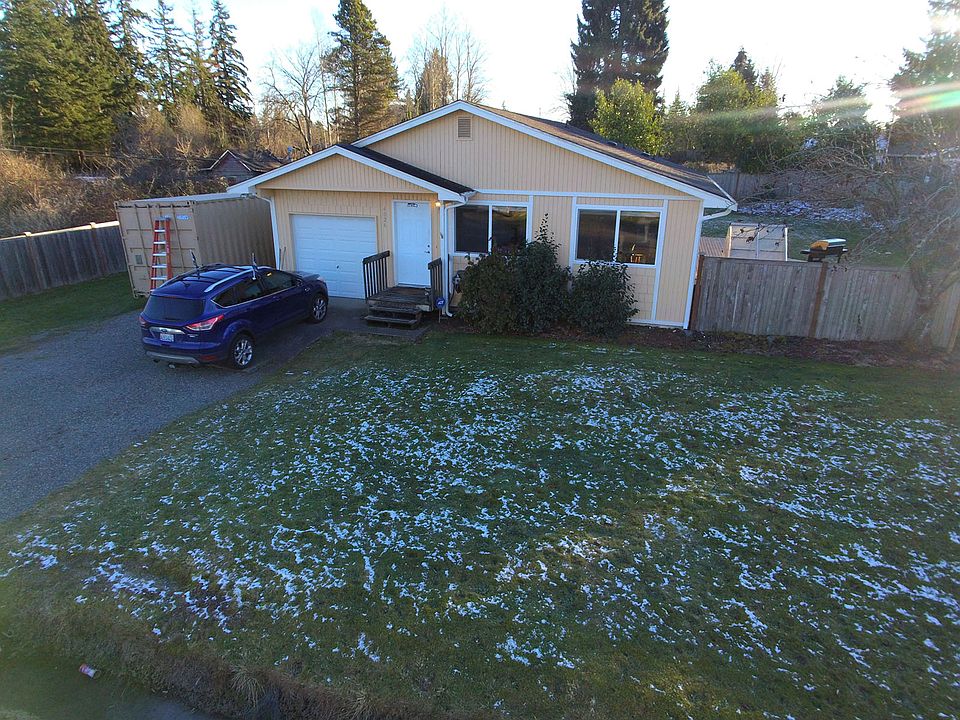 1st image of 4026 102nd St E