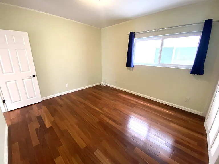 1525 Carver St — Photo 15