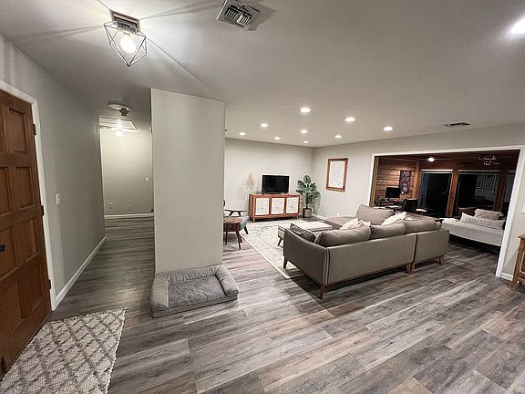 2nd image of 5831 S 72nd Ave E