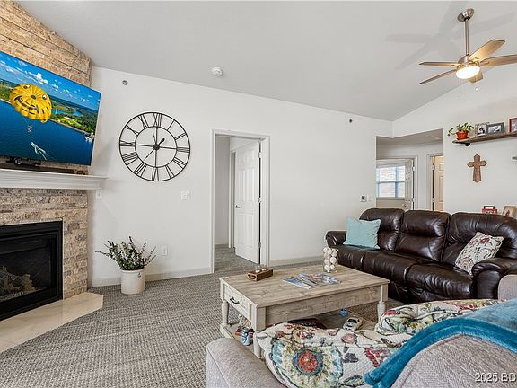 2nd image of 682 Summer Place Dr #3A