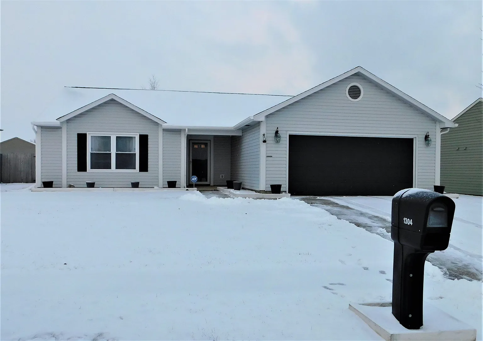 1304 Kyledavid Way photo 1