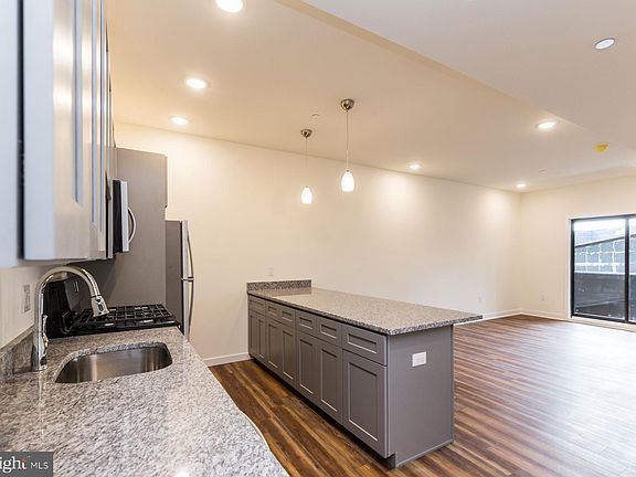 2nd image of 2411-19 Kensington Ave Unit 203