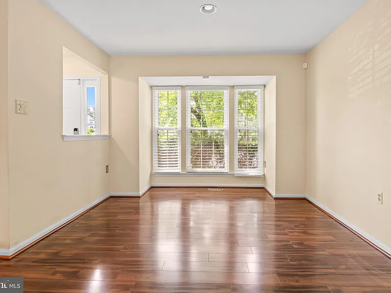 26 Wessex Ct — Photo 6
