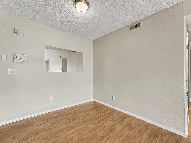 902 S Walden St #208 — Photo 10