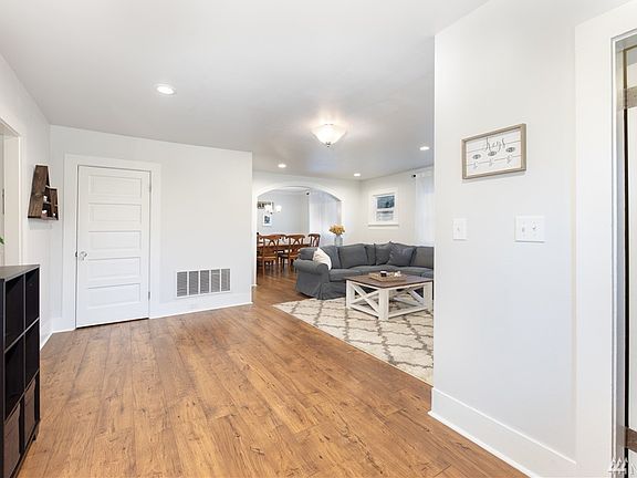 Open floor plan with a cozy feel. 