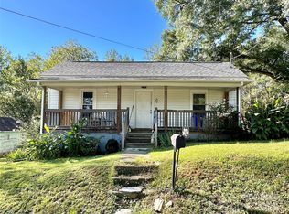 1488 2nd Street Dr SW, Hickory, NC 28602