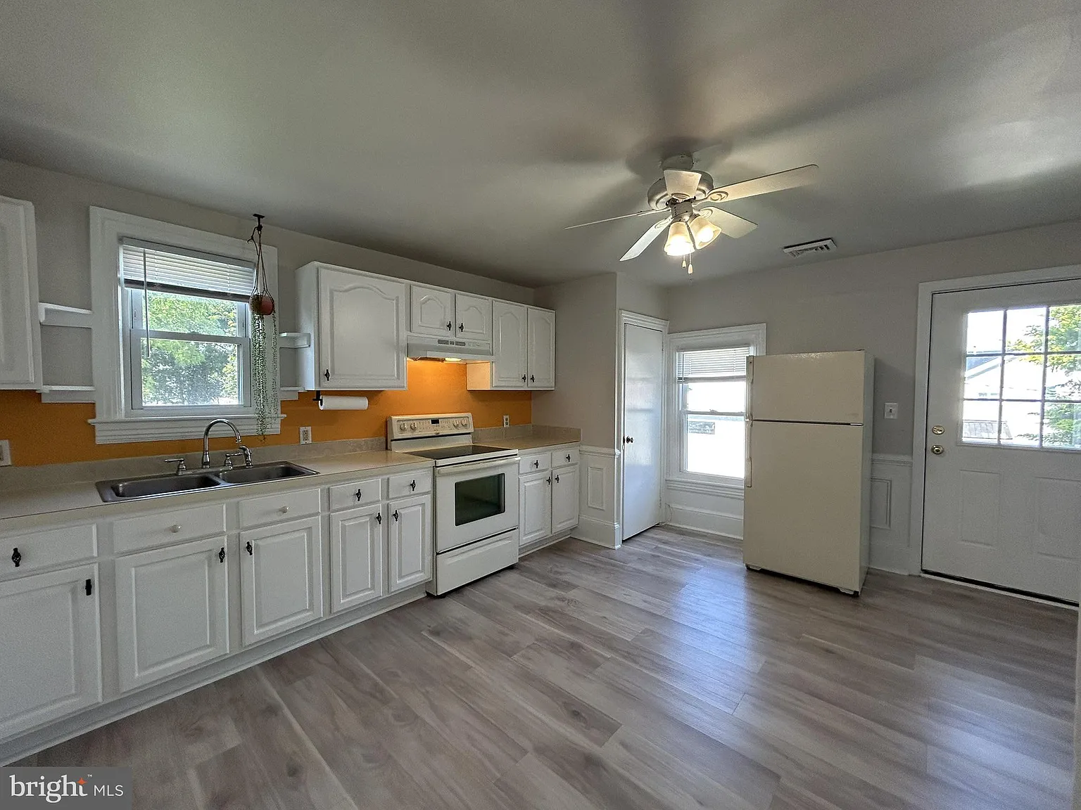 2 bed, 1.0 bath, 950 sqft, $1,500 — Photo 4
