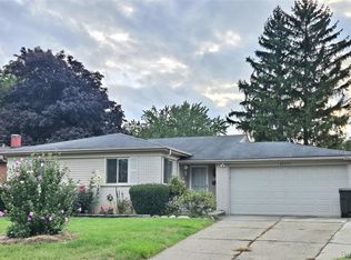 38775 Littlefield Dr, Sterling Heights, MI 48312