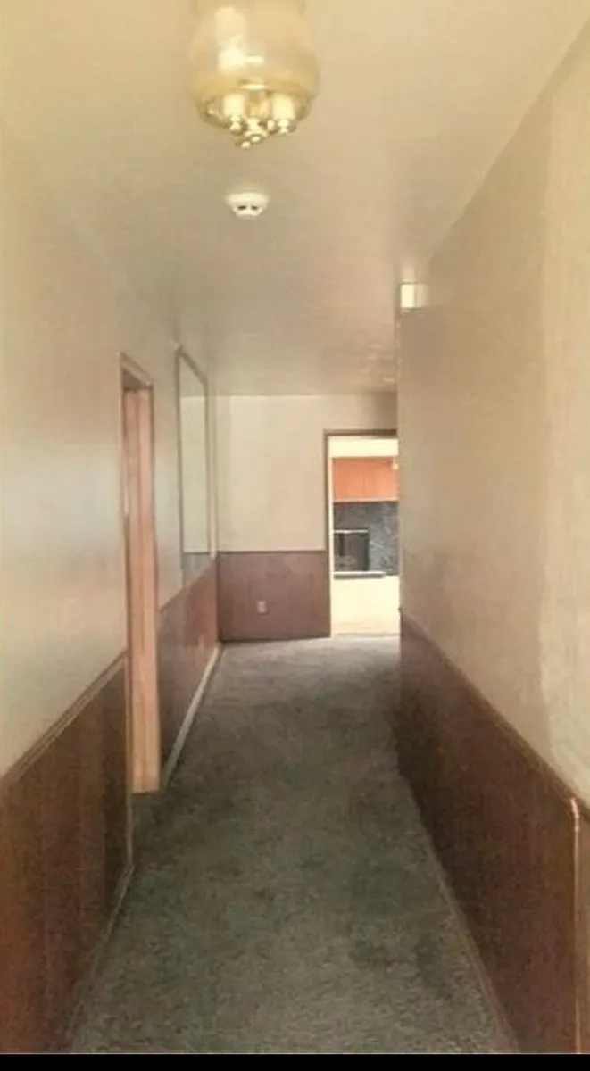 Building Photo - 1300 SW 61st St